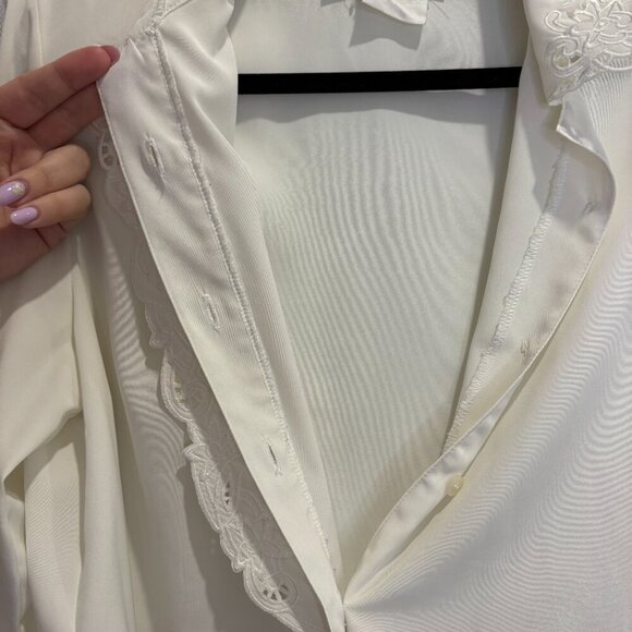 Vintage White Blouse with Embroidered Collar and Front Detail - Picture 7 of 15
